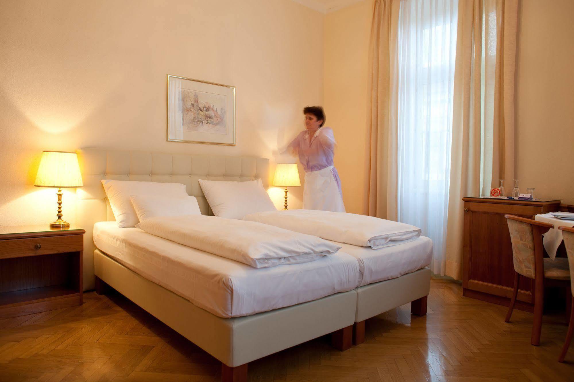 Hotel Schwalbe Wenen Buitenkant foto
